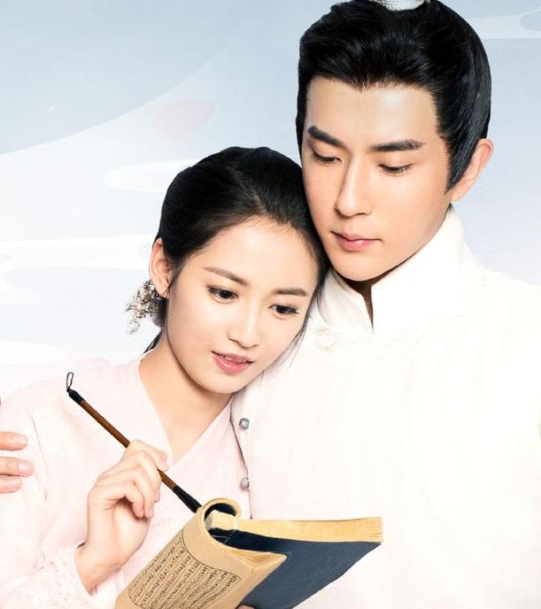 于朦胧与妻子合照于朦胧与妻子的甜蜜合照，爱情与生活的美好瞬间